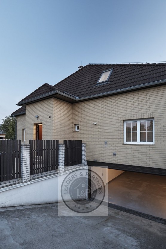 04-Veltrusy_house