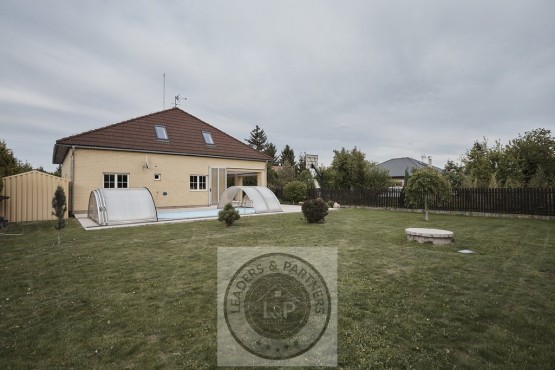 05-Veltrusy_house