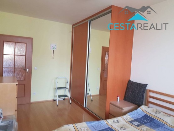 41737146_2151937091715338_1361730822989676544_n