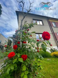 aaf83b85-1b71-4b70-b826-9d57d7e10319