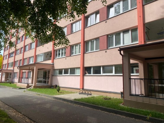 fcbf85a9-73fc-47cc-b031-0cb9f52e4477