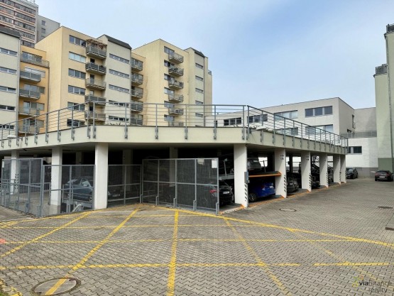 0bd78bbb-2539-4925-8db4-0214a467d88f