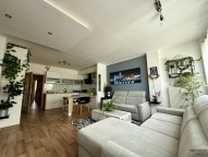 2727a581-b907-43ef-99b7-9e9fa22d32e3