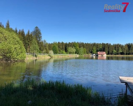 Tři 2