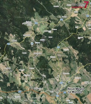 tři 1