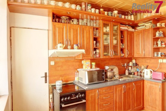 02 Byt 3+1 s garáží Sedlec