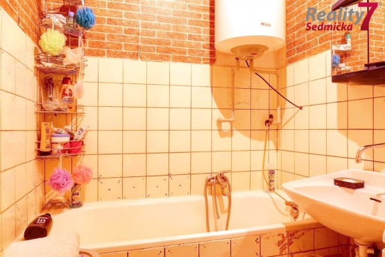 05 Byt 3+1 s garáží Sedlec