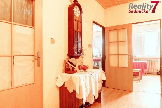 07 Byt 3+1 s garáží Sedlec