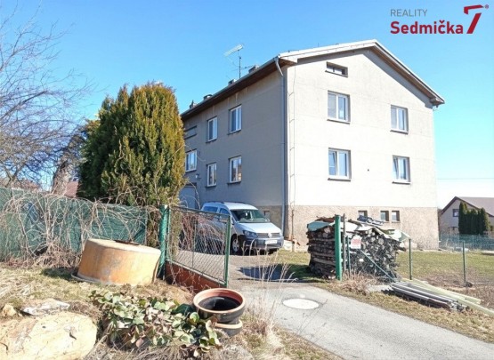 f3a6037e-3c7b-419e-8f4b-d9ea0d45901d