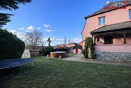 pohled na dum z boku