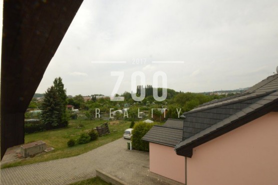 whn800x800wm1810090051-7bad8-pronajem-rodinne-domy-260m2-chomutov-dsc-0834-a214e6.jpg