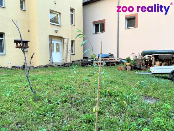 zahradka.jpg