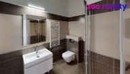 byt-11-chodba-ul-j-hory-most-bathroom.jpg