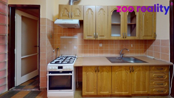 byt-31-ul-u-zameckeho-parku-litvinov-kitchen.jpg