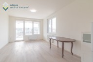 Obývací pokoj se vstupem na terasu