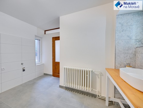 hdr byt 1 koupelna b