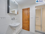 hdr byt 2 koupelna b