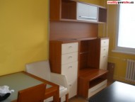 Byt - obývák stěna