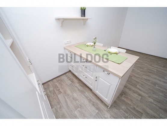 detail části kuchyně