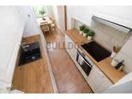 kuchyň s jídelnou v přízemí