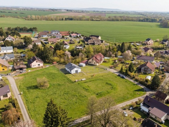 pohled na pozemek