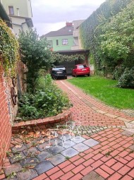 E28D1DC4-A1AE-413E-9330-FCE0379EE837