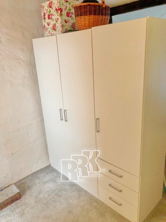 89C298EF-ABCB-4C8C-8E2B-F67920B78A8C