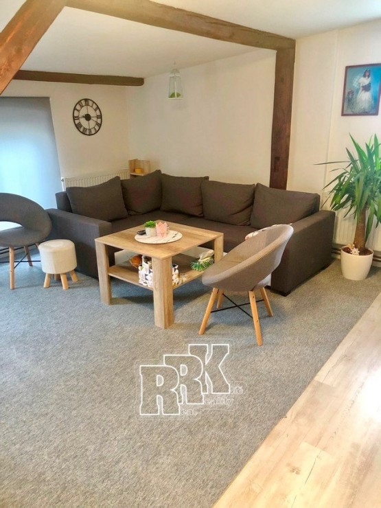 EBAC4D08-3107-437E-8B58-F76CB1768AAB