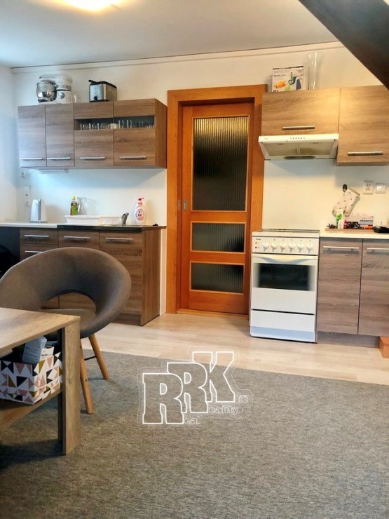 4A38A5C3-252B-4873-9220-3C8D87CB81F0