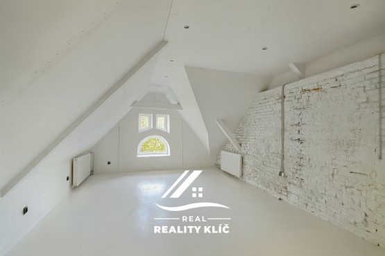 ChatGPT Image 30. 10. 2025 10_55_18