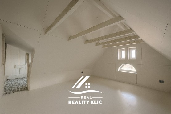 ChatGPT Image 29. 10. 2025 19_33_12