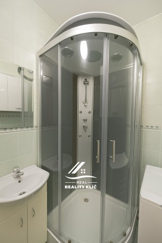 ChatGPT Image 3. 11. 2025 22_43_18