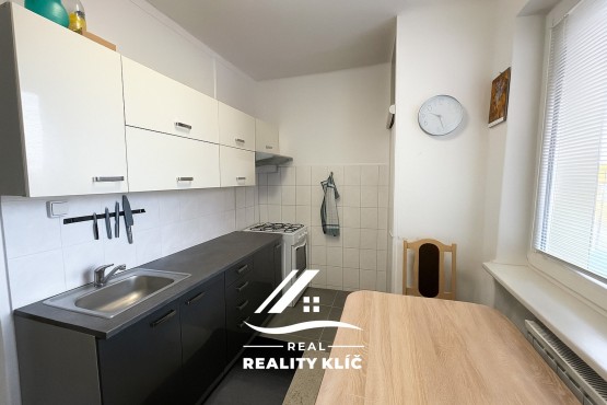 ChatGPT Image 3. 11. 2025 22_43_33