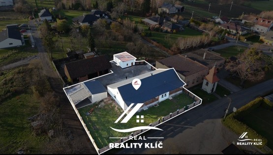 370EA015-21D6-4B88-8C27-99D5834CF96E 2