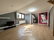 E64bbad2dcd27de8c38a7e91575f1d6553043