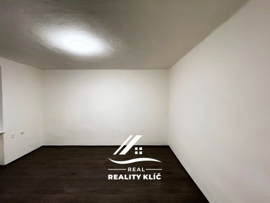 IMG_2225_neutral_soft