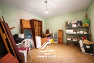 1C701342-0E7F-481F-86DF-7CAB8A25BF6D 2