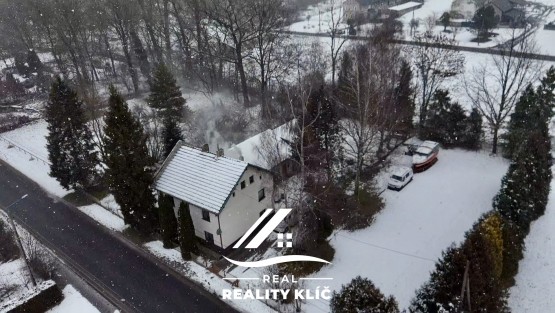 BC28627F-81B2-455B-AA0A-ACEABBA0F5E3 3