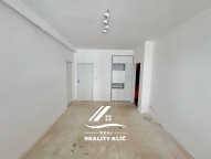 43039b06-8aca-4d41-b56a-fa731a6596b2