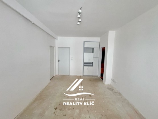 43039b06-8aca-4d41-b56a-fa731a6596b2