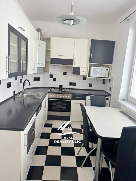 76c2f674-1329-4611-98b9-bf6bdd2f2a47