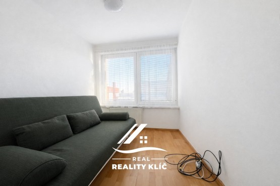 F3E16FCA-7CBD-4FD1-A531-A5EF44691EA5