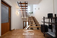 7AFD0881-5DF5-4245-84C2-23D390E31B92 3