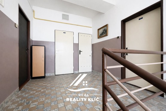 1A970E2D-B780-4CED-B3F3-EDEC0A00BE86 2