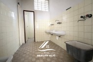 45715391-A596-4851-BE21-4ECE4E906705