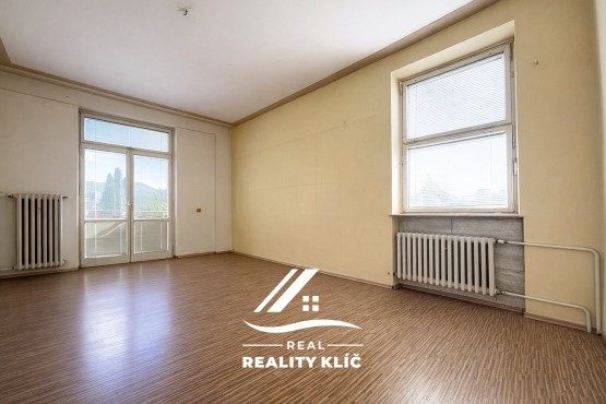 3EBADC70-A2DD-4858-A2F2-6F6387701324