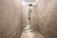 96F8DE7D-87A6-4F7F-BBBB-005A6F91337D