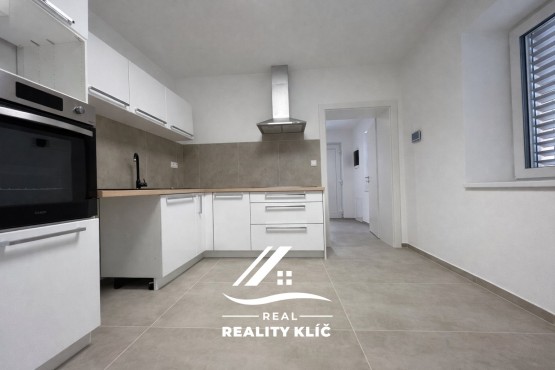 6A75A20E-9582-4538-911C-1DE513EA6F75