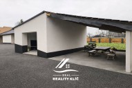 F5C35400-3712-4C4A-949A-6D2BD98B8776