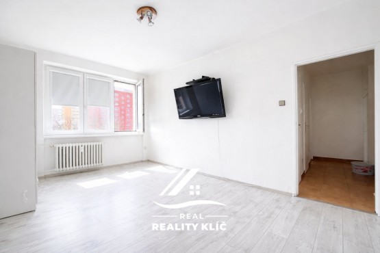 F4731637-9EE4-431A-AD71-60E1D16A9077